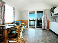 Our Central Coast accommodation at The Entrance includes cabins and villas